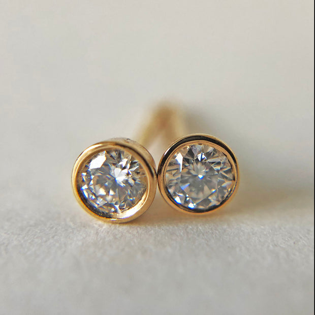 Lyon Diamond Studs